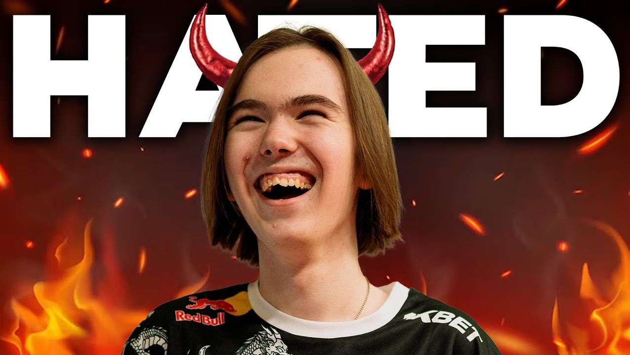 LPL主持夏安微博晒照：又幸福了安子