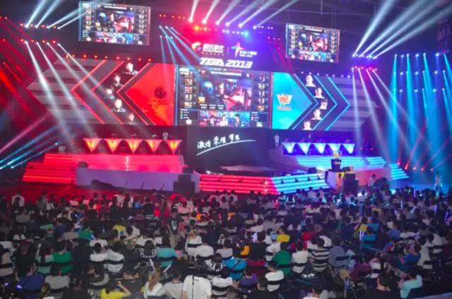 中单稻草人席卷英雄联盟LPL比赛，你怎么看？