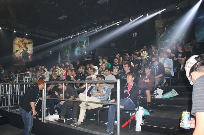 LEC 2026 对抗赛格式和时间表已公布